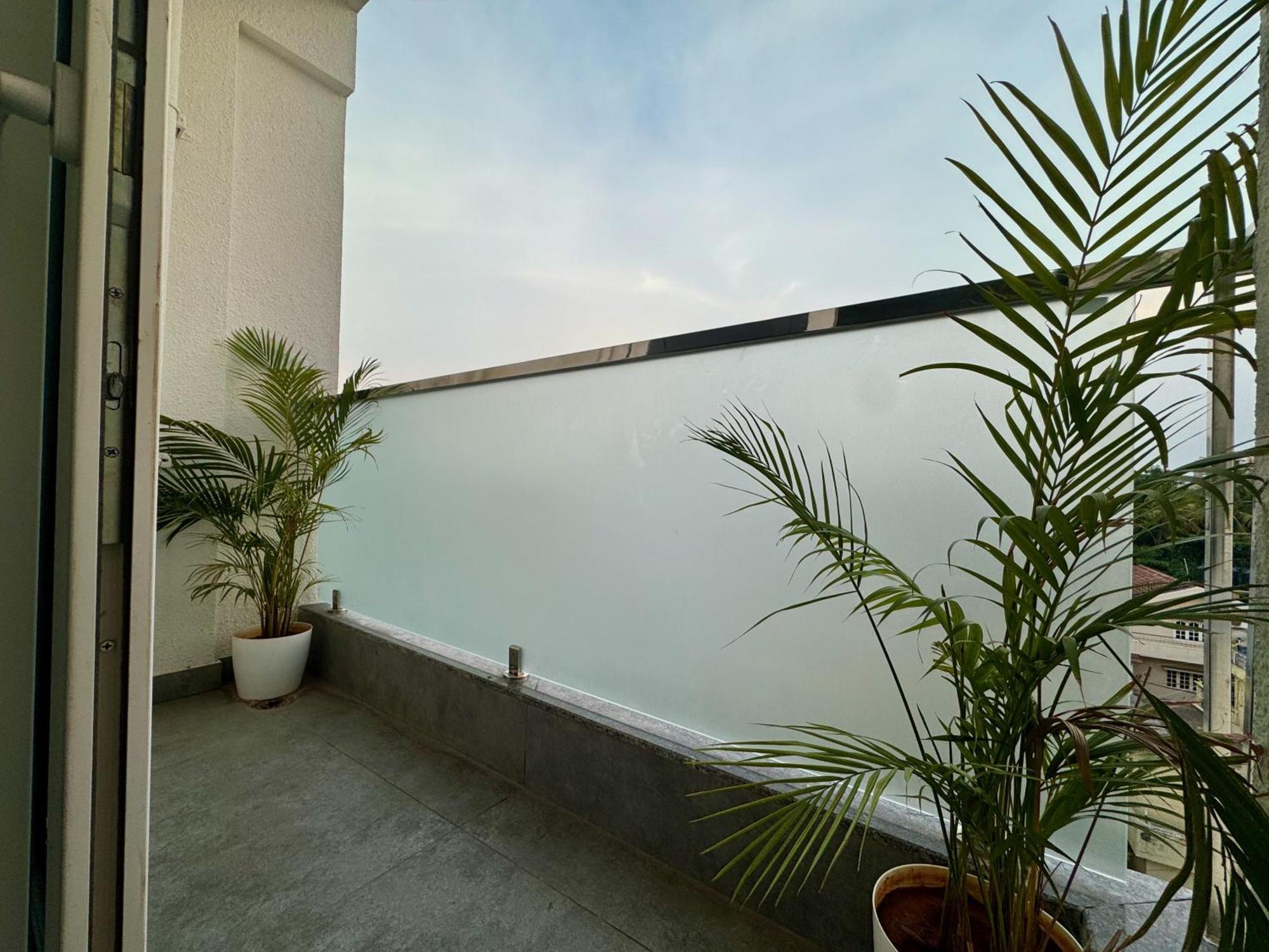 Truelife Whitefield - Premium 1 Bhk Apartments - Prime Location - Easy Access To Main Rd - Metro - Itpl - Fast Wifi - Kitchen - Smart Tv - Power Backup - Park - Garden Views バンガロール エクステリア 写真
